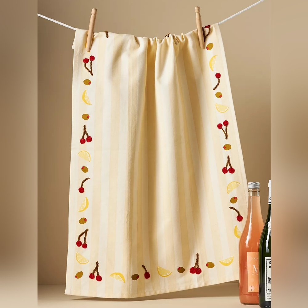 NWT Anthropologie Tufted Garnish Dish Towel In Yellow w Garnish Embroidered Trim